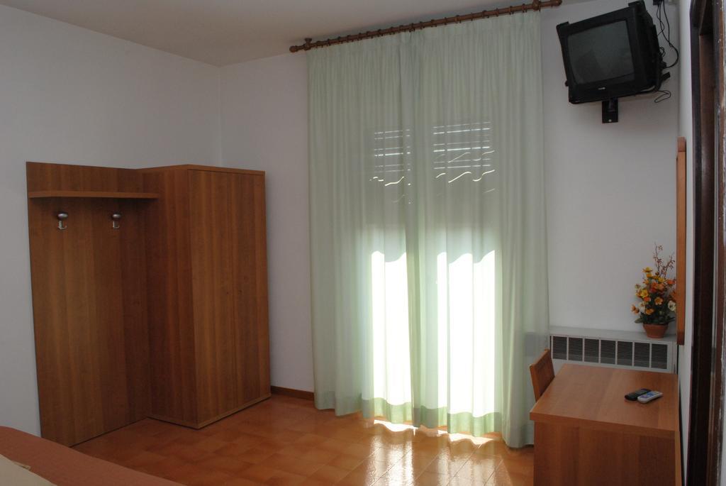 Albergo "Da Mario" Pianoro Oda fotoğraf